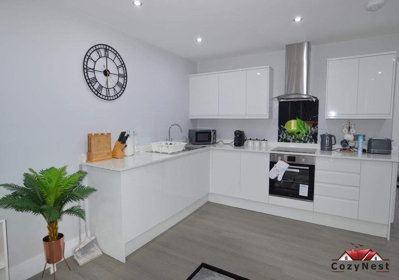 Luxury Central Self Contained Flat By Cozynest เรดดิ้ง ภายนอก รูปภาพ