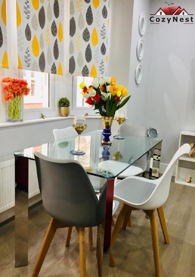 Luxury Central Self Contained Flat By Cozynest เรดดิ้ง ภายนอก รูปภาพ