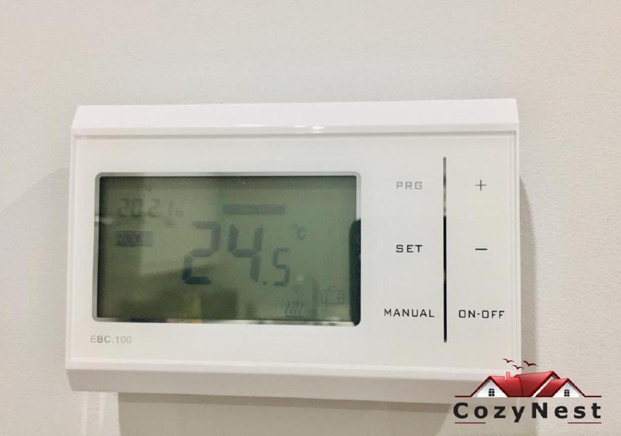 Luxury Central Self Contained Flat By Cozynest เรดดิ้ง ภายนอก รูปภาพ